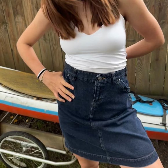 MOUNTAIN HARDWARE Skirt - Picture 2 of 8